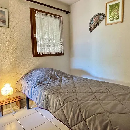Maison 4 Pieces Avec Terrasse Et Parking Prive, Proche Et Commerces A - Fr-1-225-450